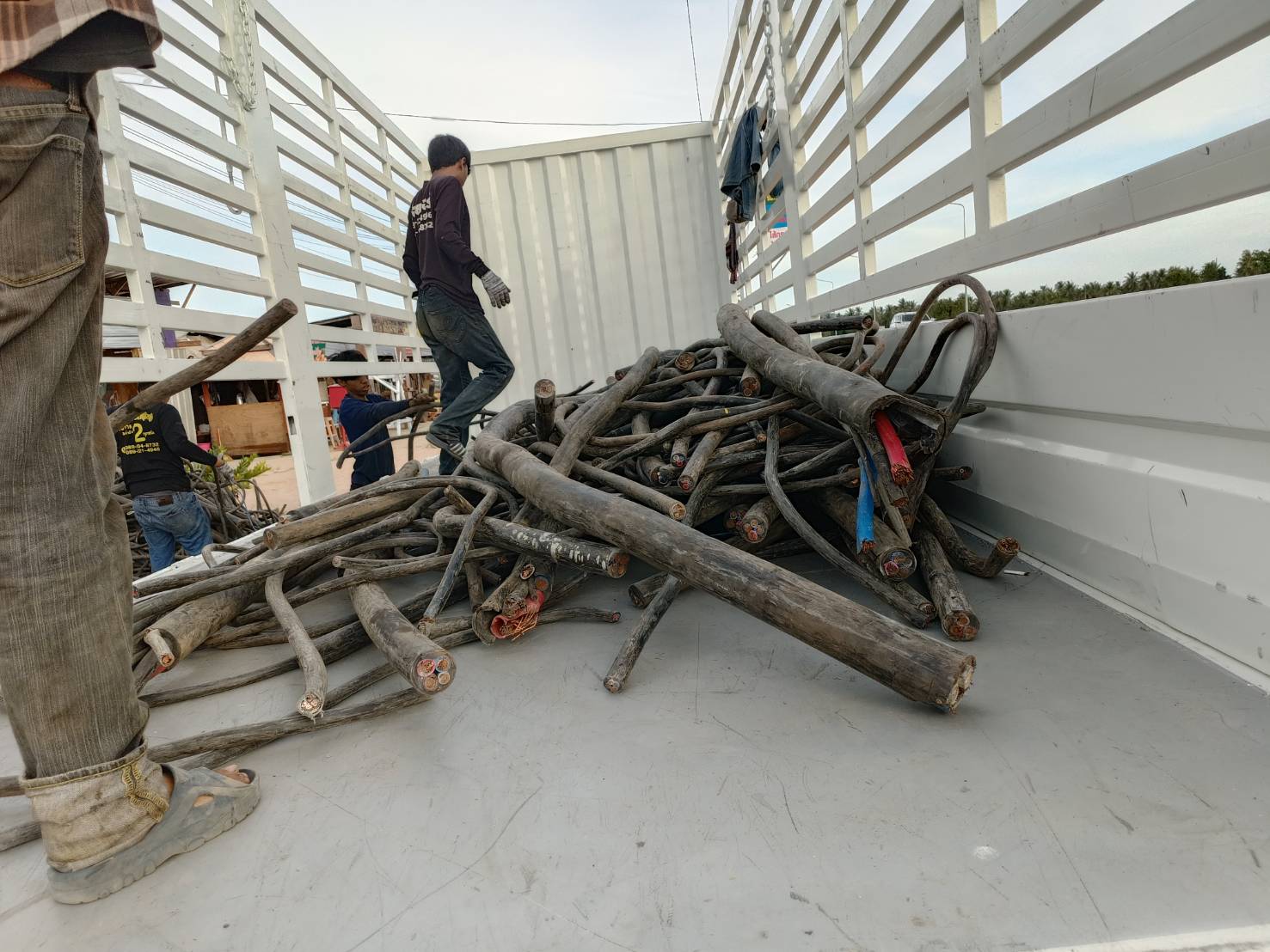 ภาพตัวอย่างบริการรับซื้อของเก่า
