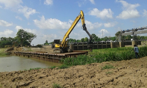 งานตอก Sheet Pile และระบบป้องกันดินพัง โดย WSP Vibro Service