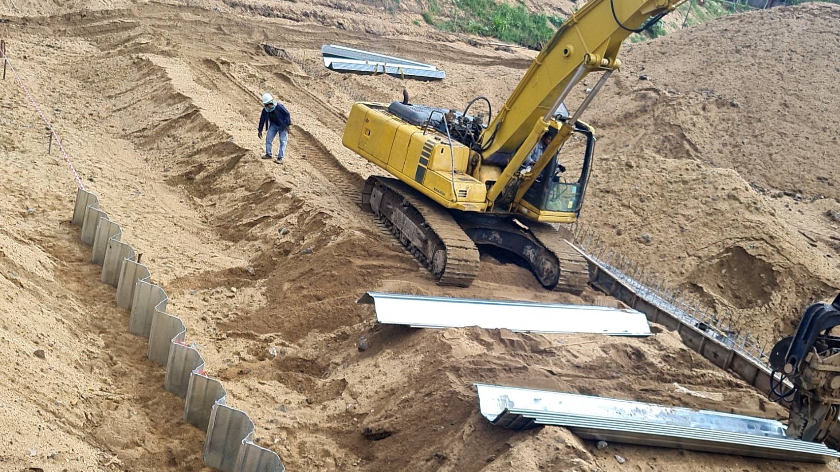 ขั้นตอนงานตอก Sheet Pile และติดตั้งระบบ Bracing